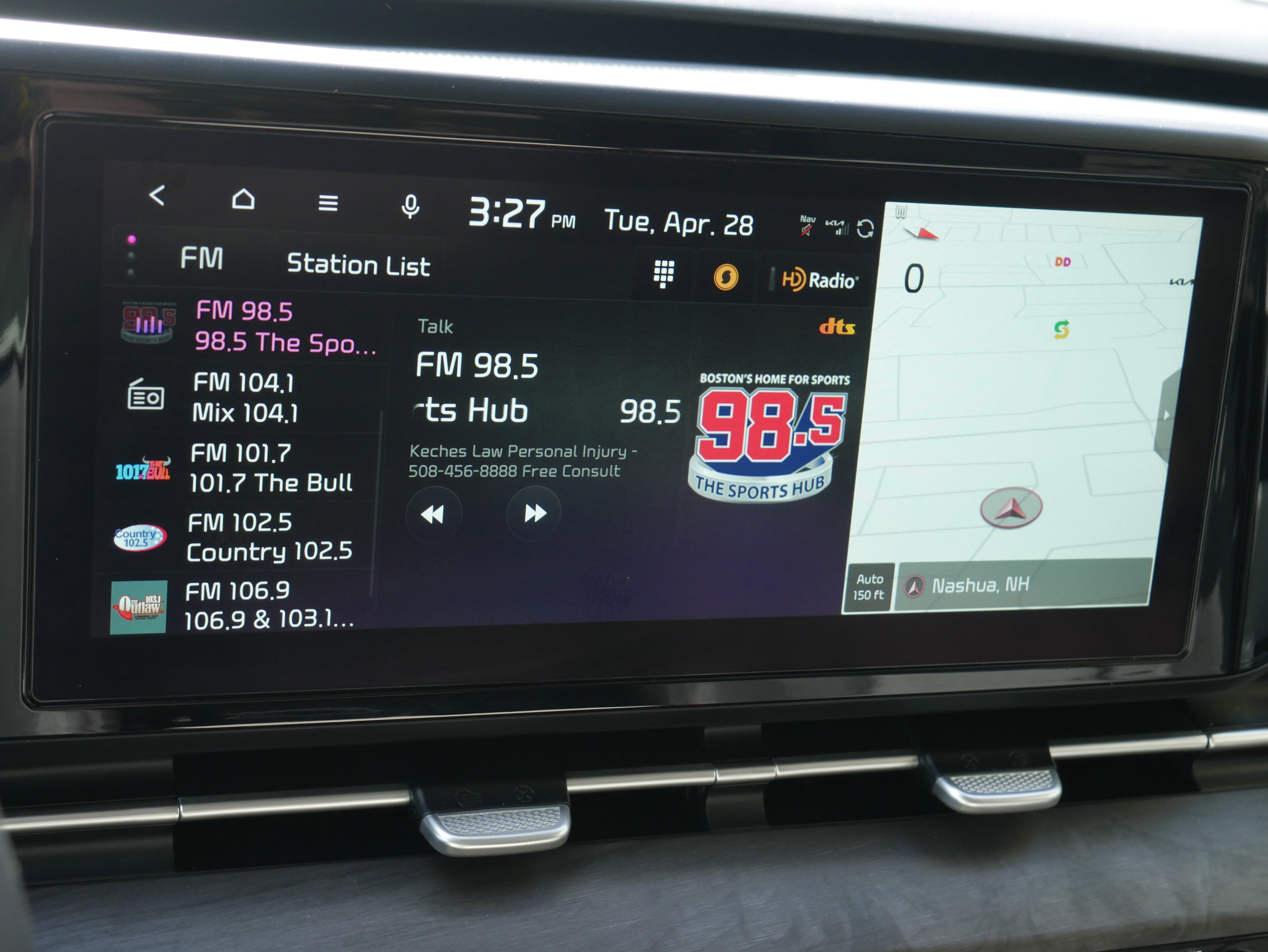 Used 2024 Kia Carnival EX FWD image 18