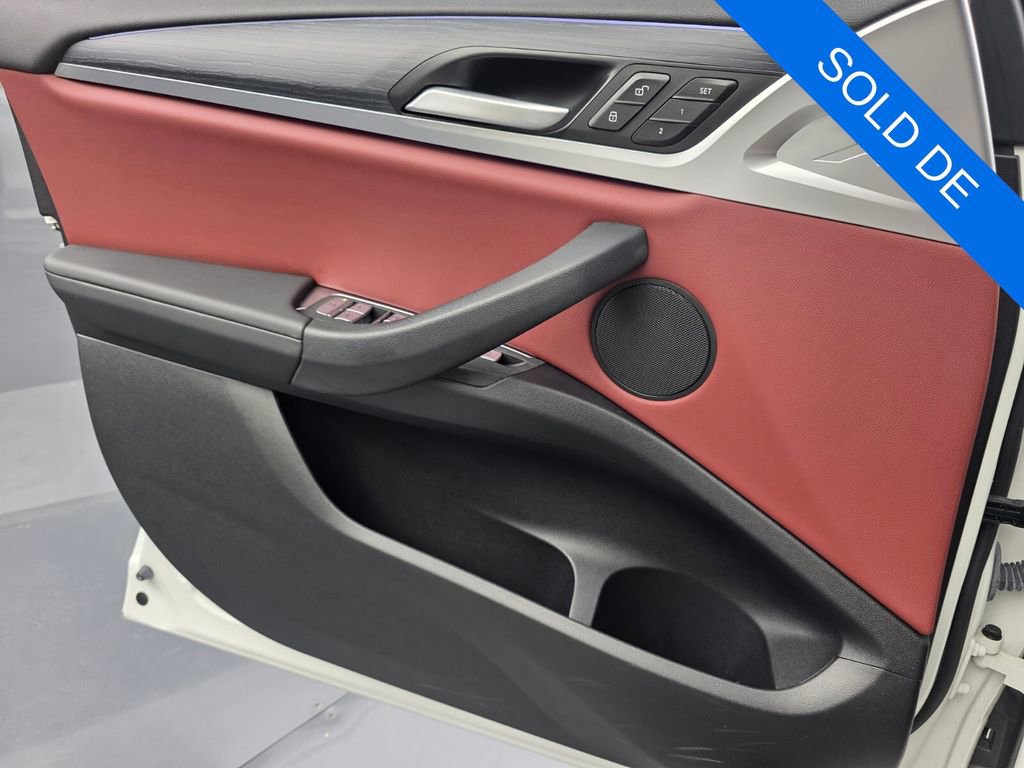 Used 2022 BMW X4 xDrive30i w/ M Sport Package 2 image 26