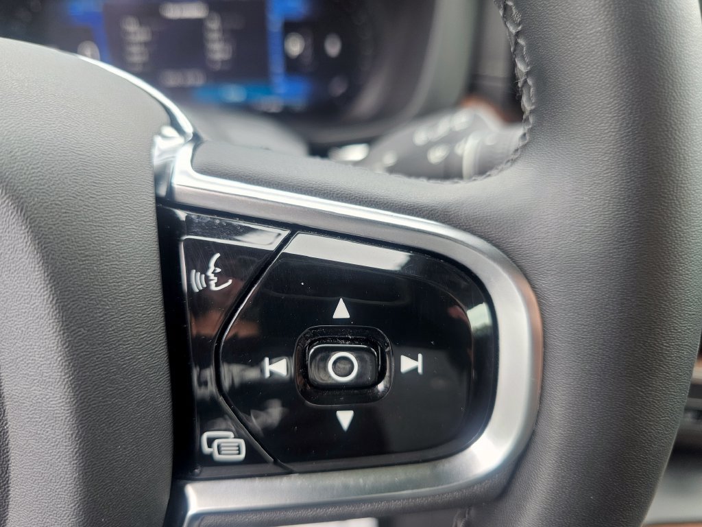 Certified 2023 Volvo XC60 B6 Ultimate AWD/4WD image 41