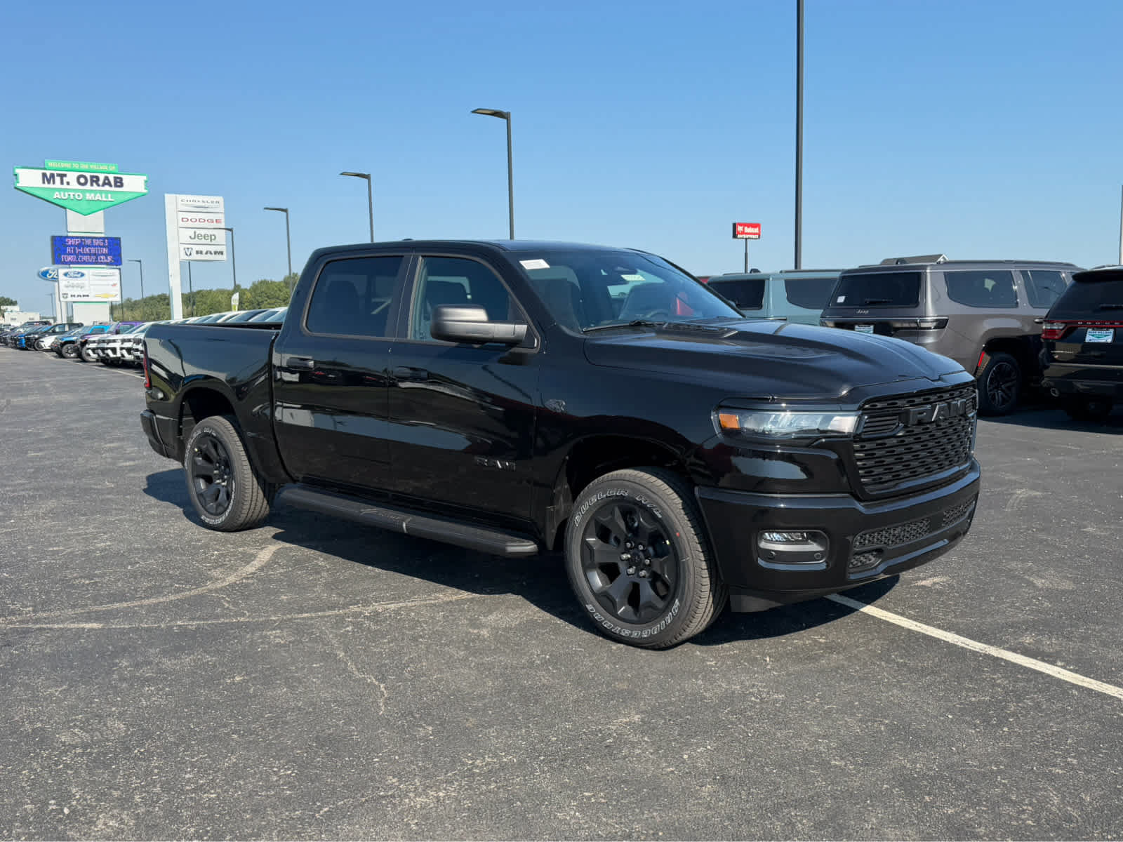 New 2027 RAM 1500 Express AWD/4WD image 2