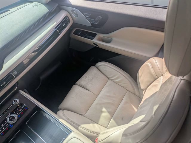Used 2021 Lincoln Aviator Reserve w/ Equipment Group 202A AWD/4WD image 19