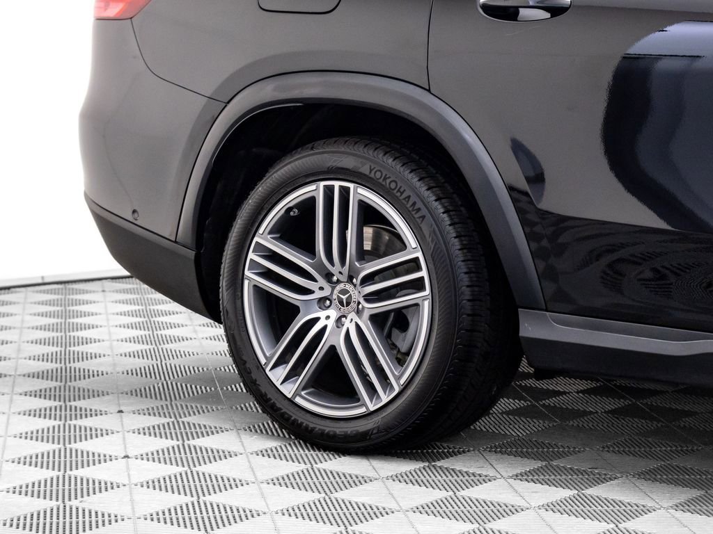 Used 2024 Mercedes-Benz GLS 450 4MATIC image 36