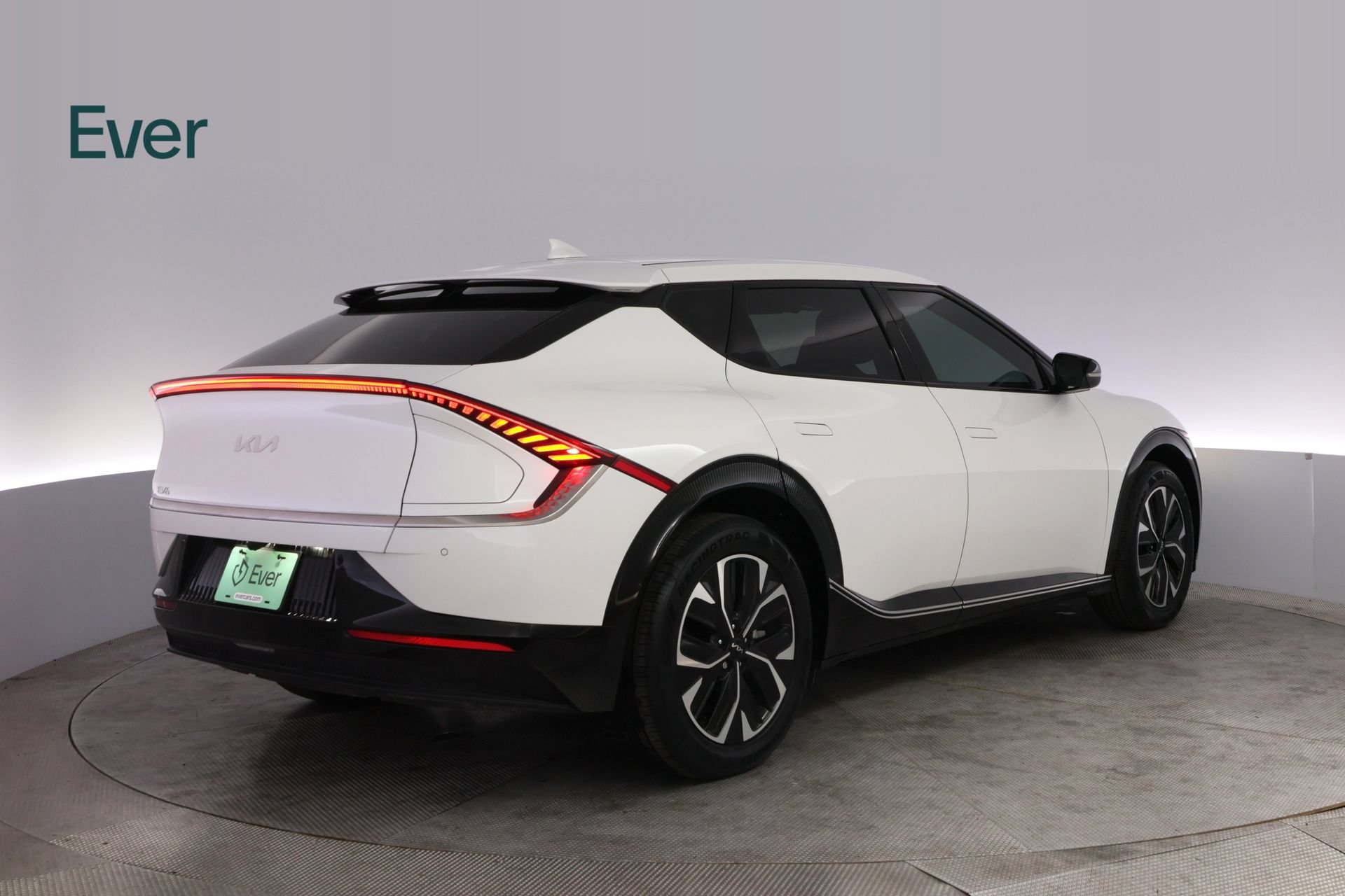 Used 2024 Kia EV6 Wind RWD image 3