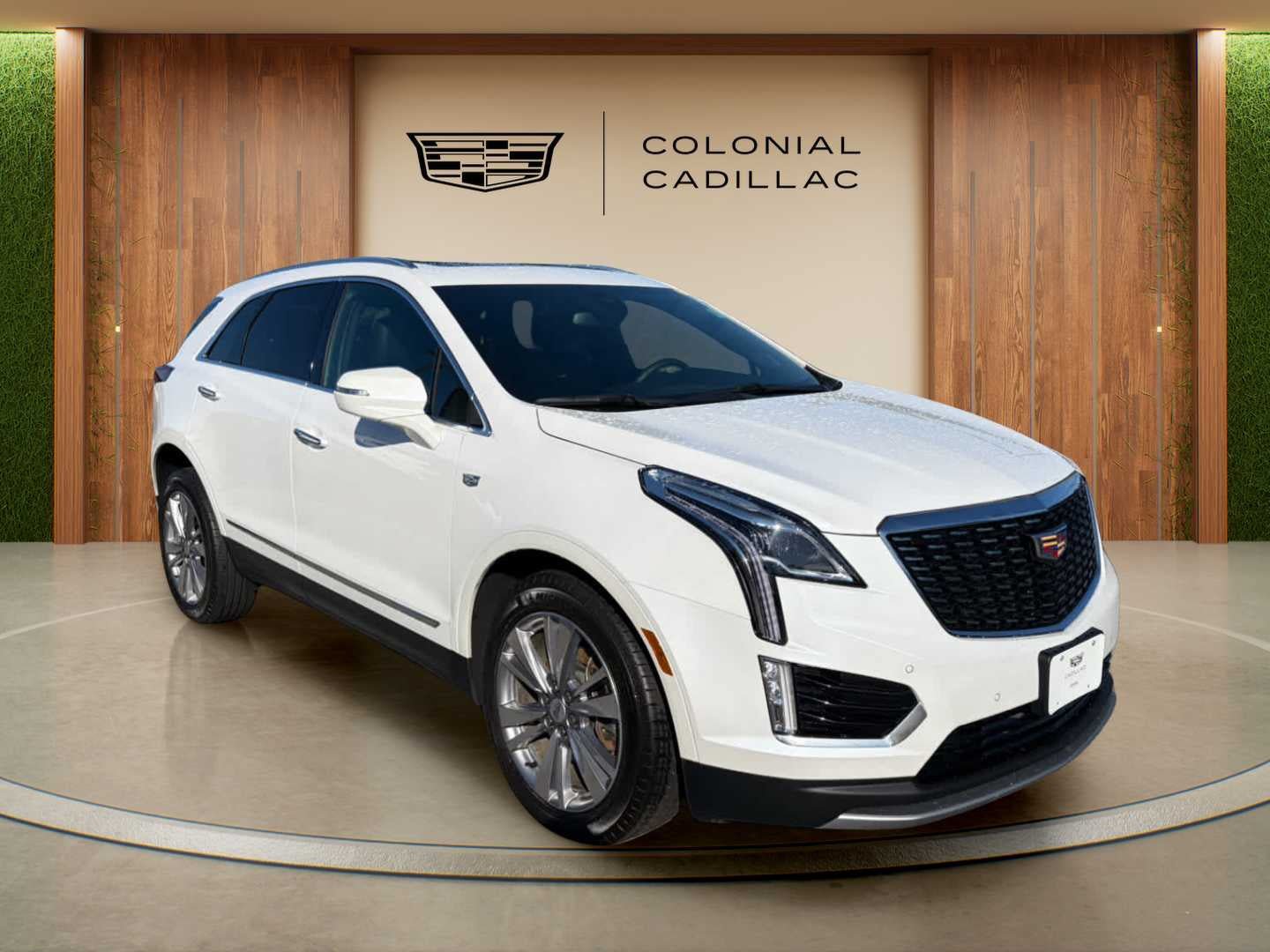 Used 2024 Cadillac XT5 Premium Luxury w/ LPO, Floor Liner Package AWD/4WD image 7