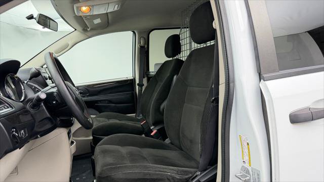 Used 2015 RAM C/V Tradesman FWD image 14