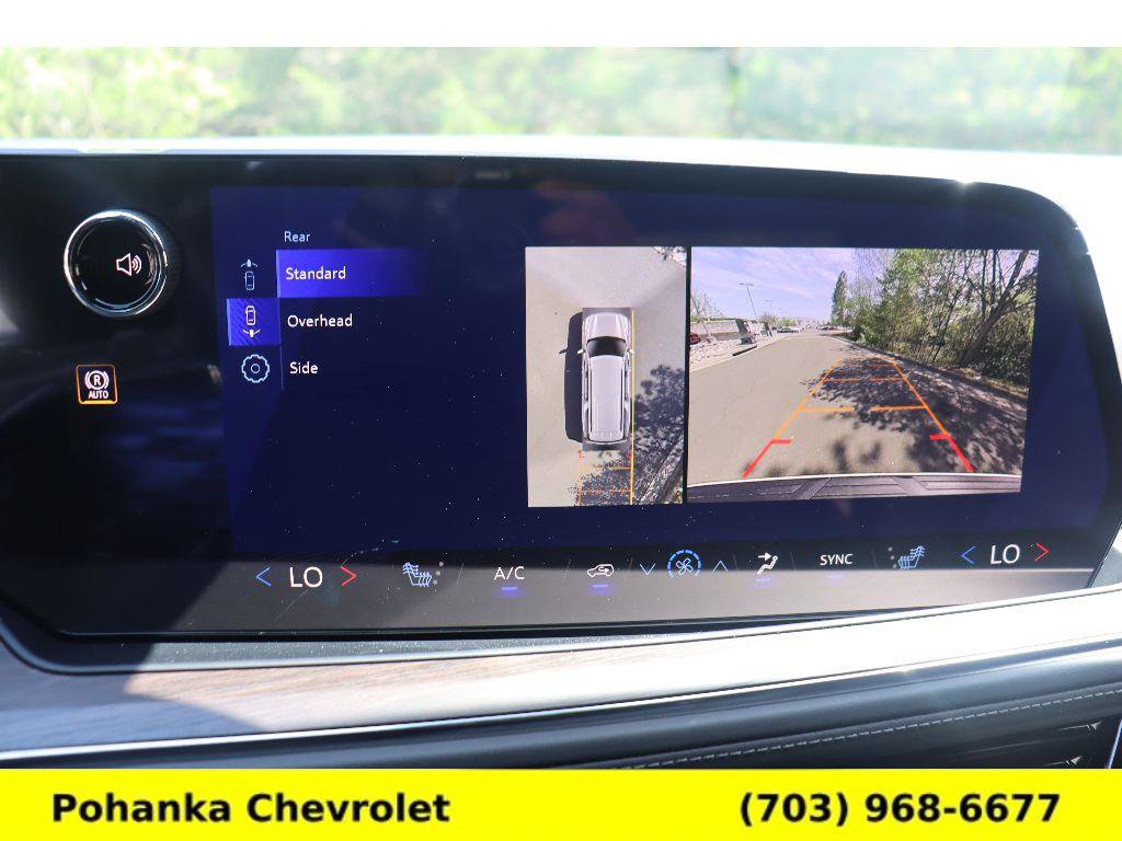 New 2026 Chevrolet Suburban Z71 image 16