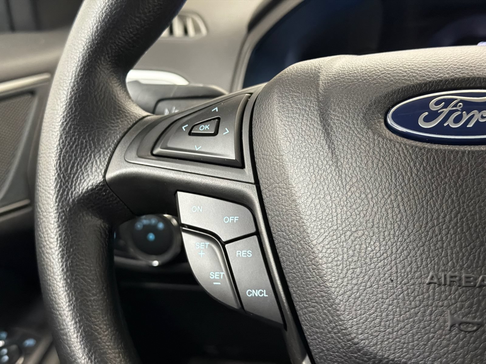 New 2024 Ford Edge SE AWD/4WD image 19