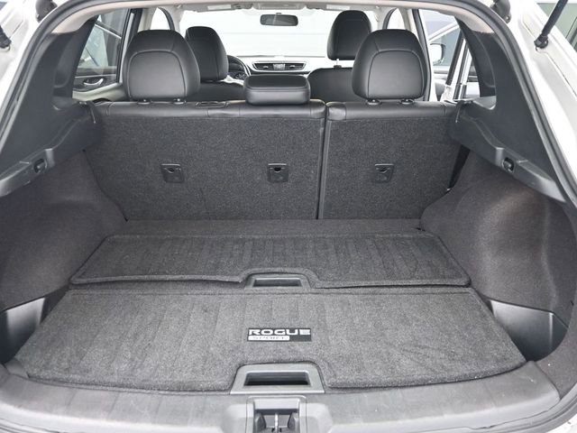 Used 2017 Nissan Rogue Sport SL FWD image 25