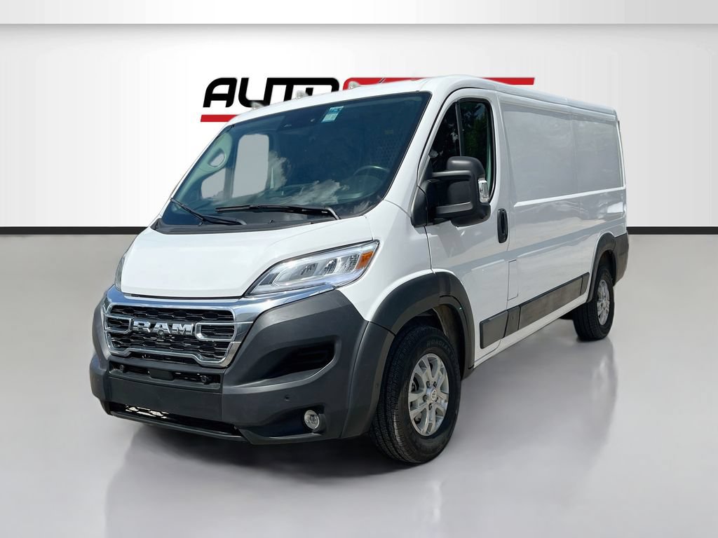 Used 2025 RAM ProMaster 2500 w/ Quick Order Package 22G SLT FWD image 3