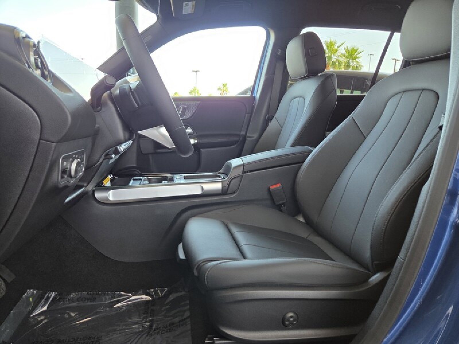 New 2025 Mercedes-Benz GLB 250 image 11