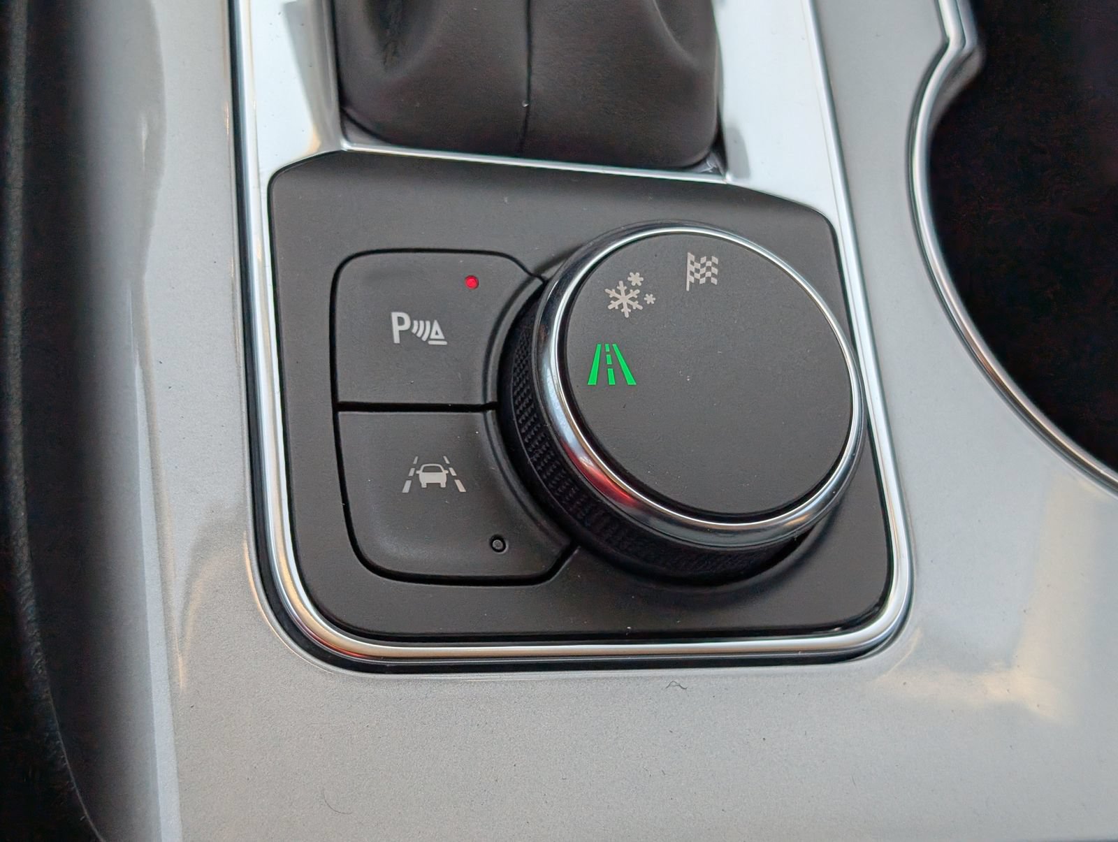 New 2026 Chevrolet Blazer LT w/ Convenience Package FWD image 21