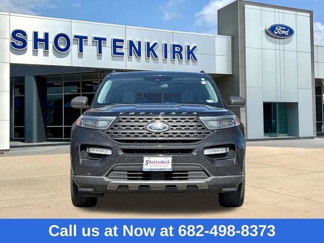 Used 2021 Ford Explorer XLT w/ Equipment Group 202A image 2