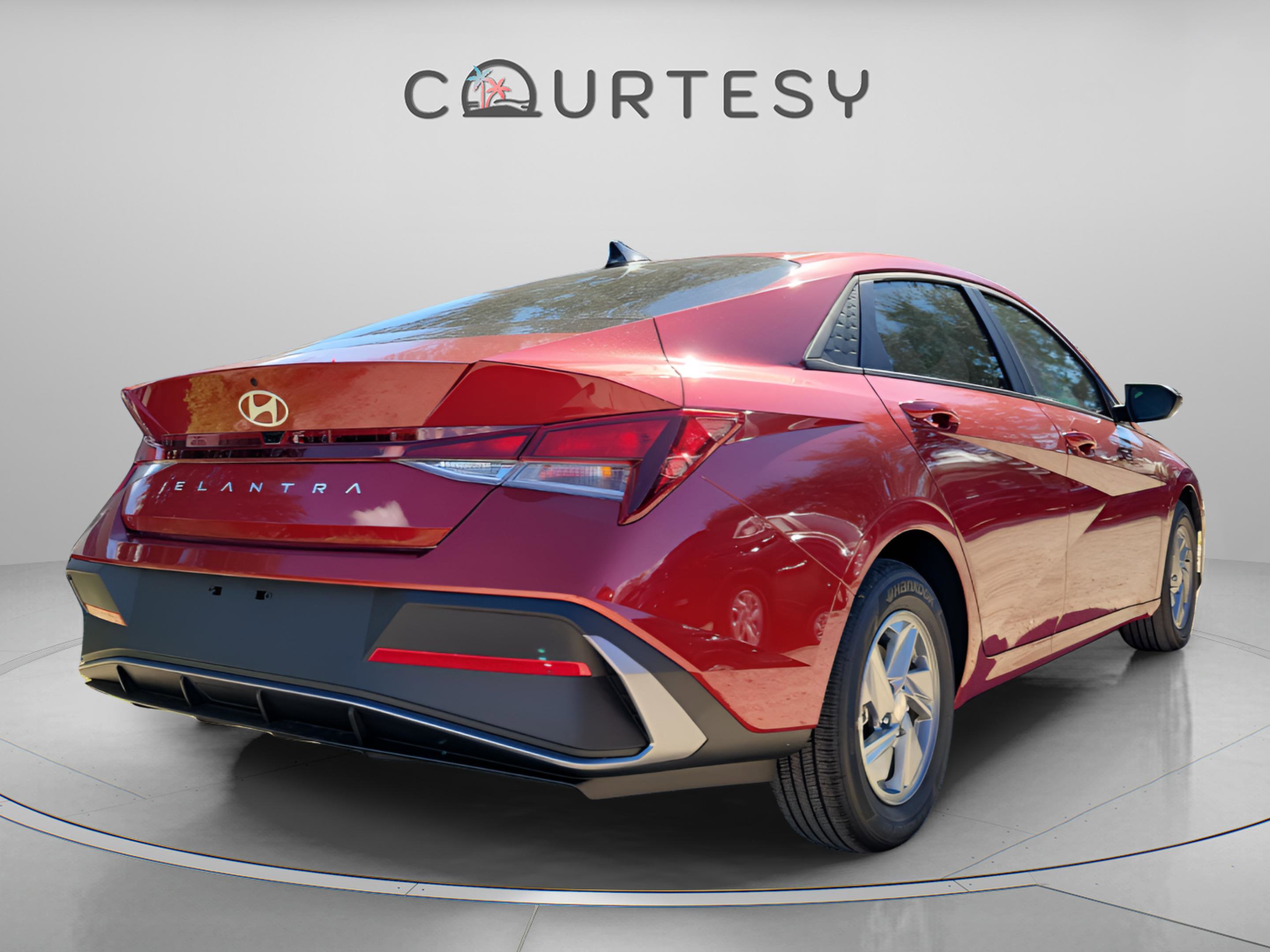 New 2026 Hyundai Elantra SE image 4