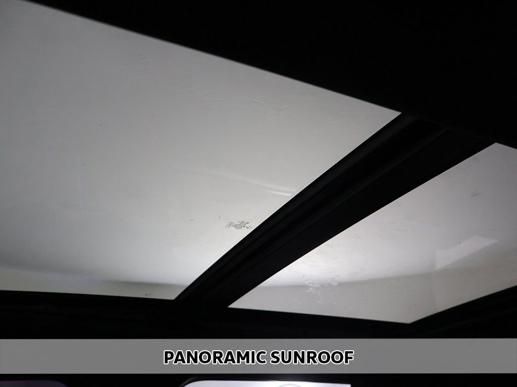 Used 2022 Ford Expedition Limited image 4