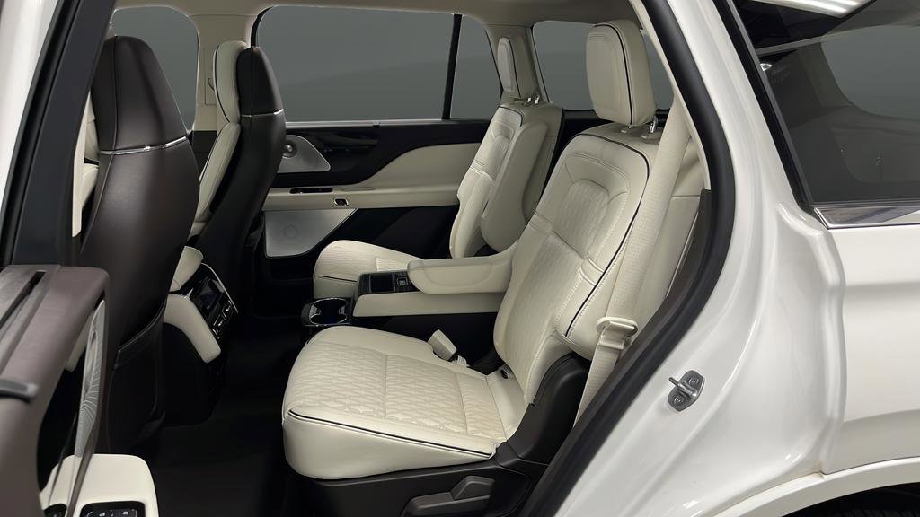 Used 2022 Lincoln Aviator Black Label Grand Touring w/ Class IV Trailer Tow Package image 24