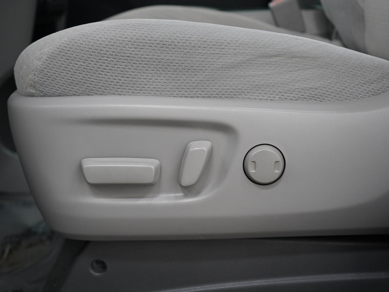 Used 2020 Toyota Sienna LE AWD/4WD image 27