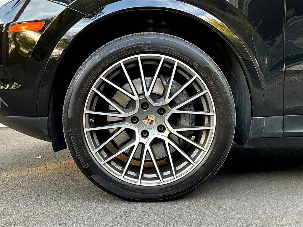 Certified 2023 Porsche Cayenne S Platinum image 14