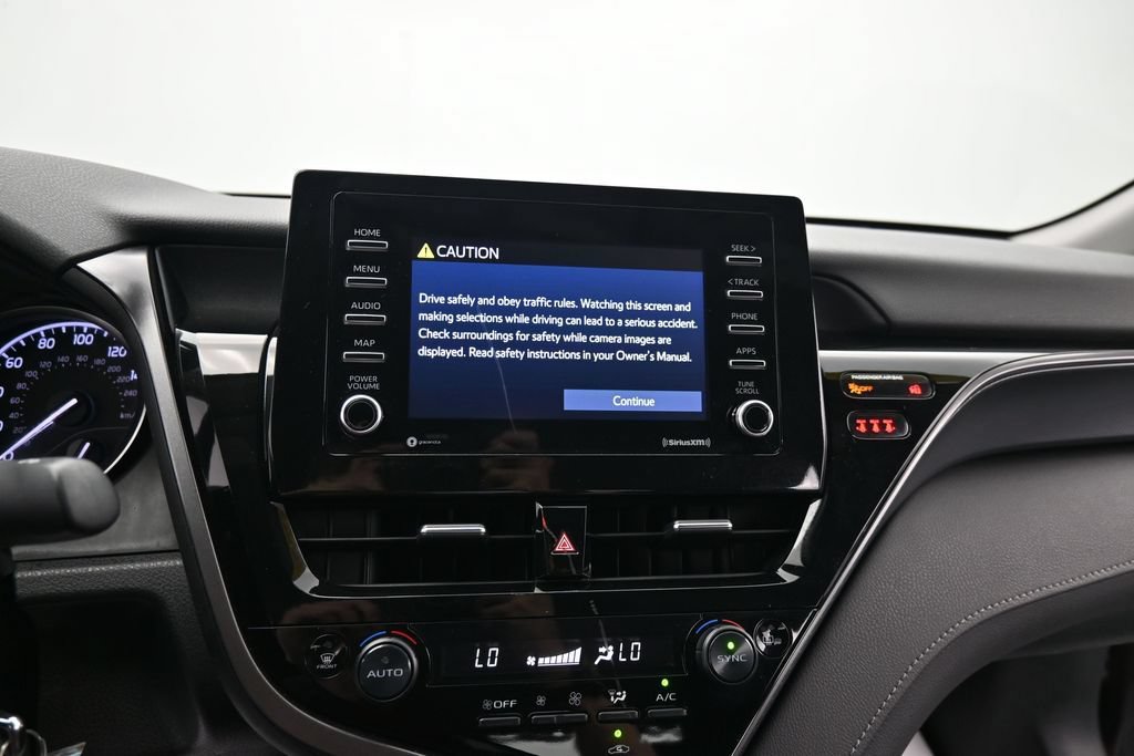 Used 2024 Toyota Camry SE FWD image 21