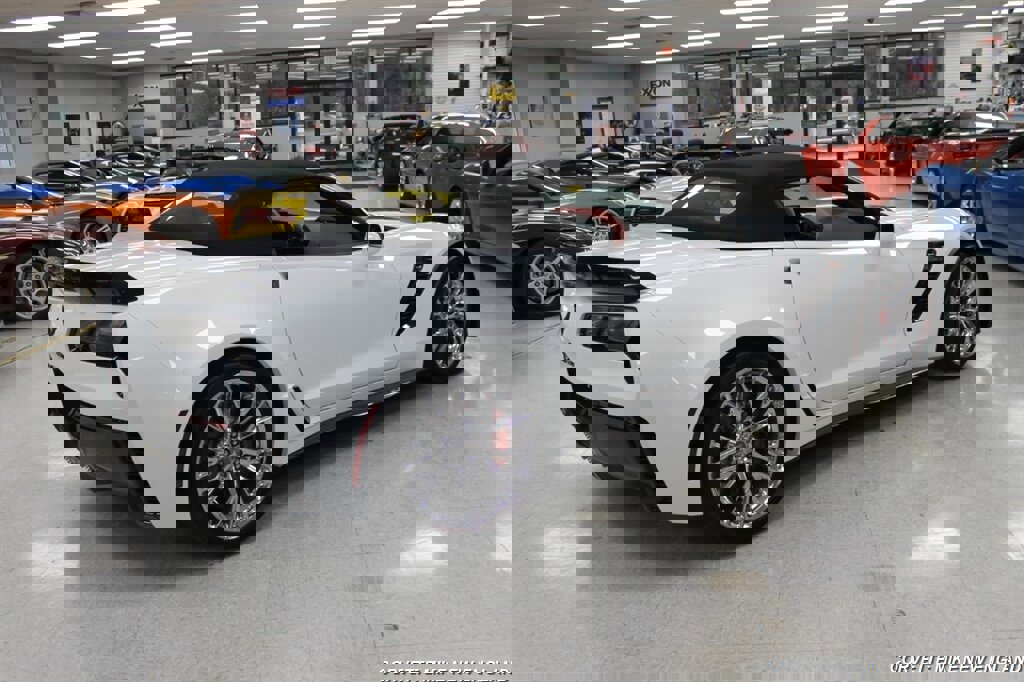 Used 2016 Chevrolet Corvette Z06 w/ 3LZ Preferred Equipment Group image 7