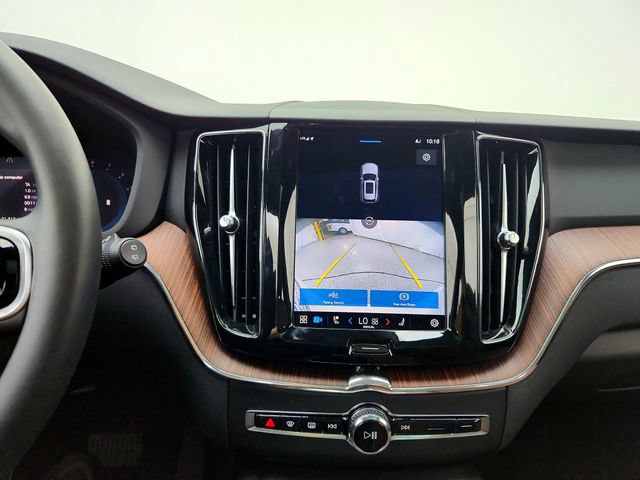 Certified 2023 Volvo XC60 B5 Plus w/ Climate Package AWD/4WD image 24