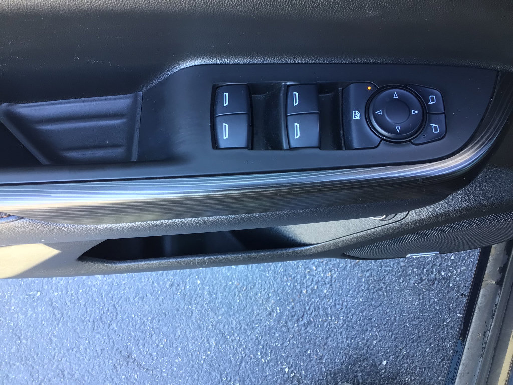 Used 2017 GMC Acadia SLT image 8