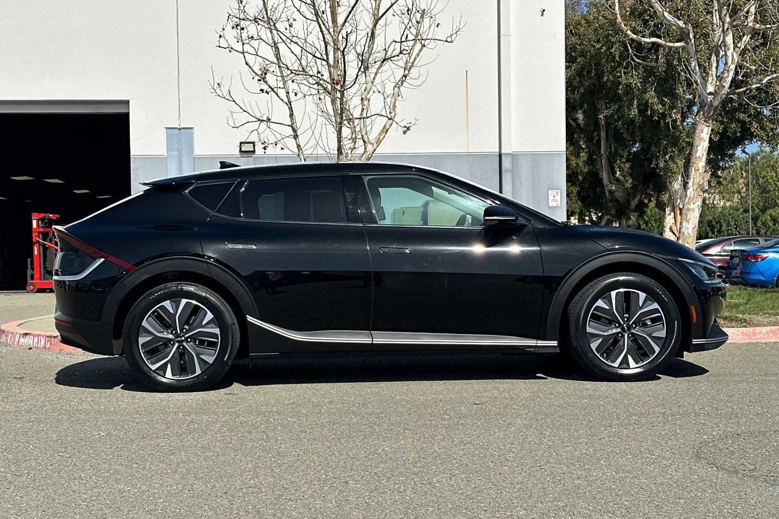 Used 2024 Kia EV6 Light image 3