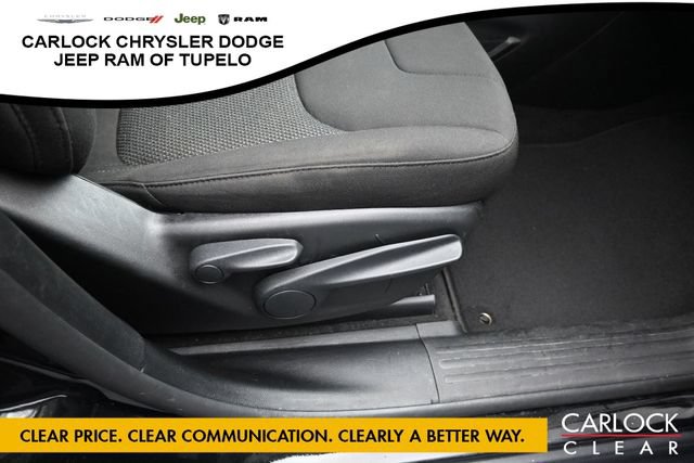 Used 2021 Jeep Cherokee Latitude FWD image 36