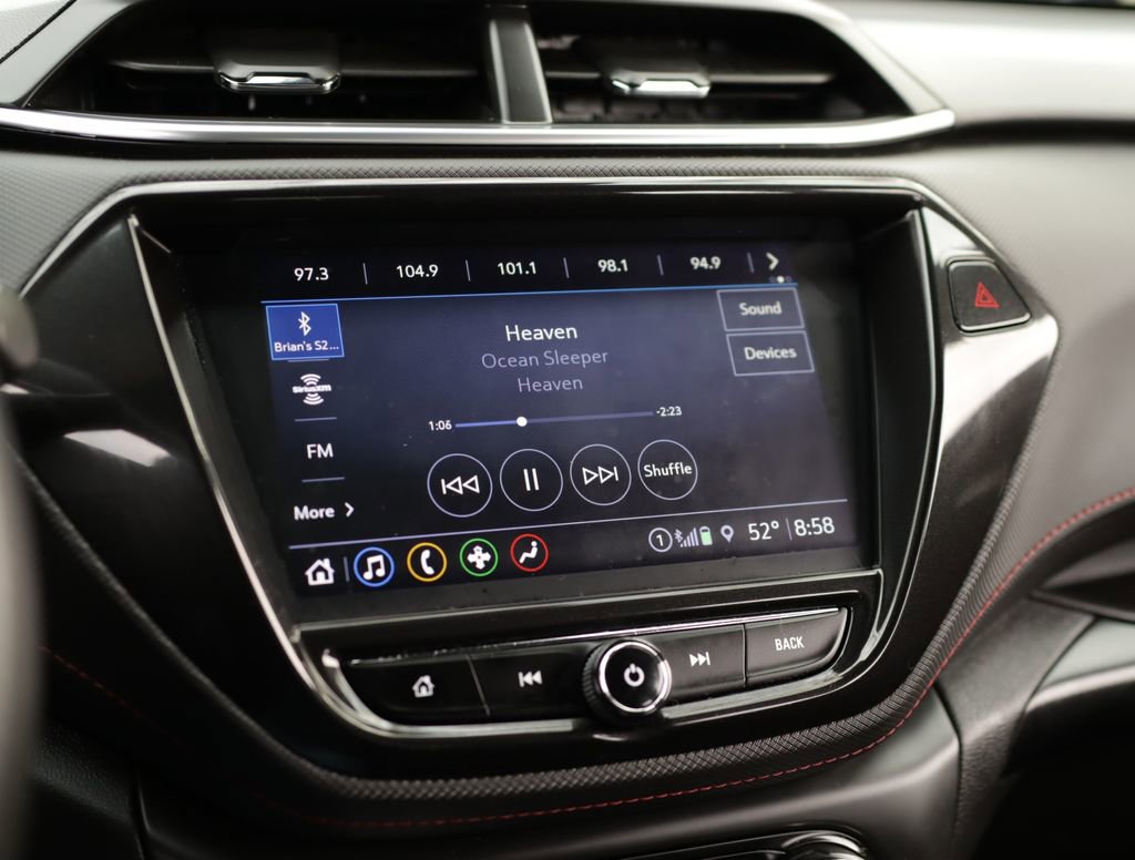 Used 2021 Chevrolet TrailBlazer RS w/ Technology Package FWD image 13