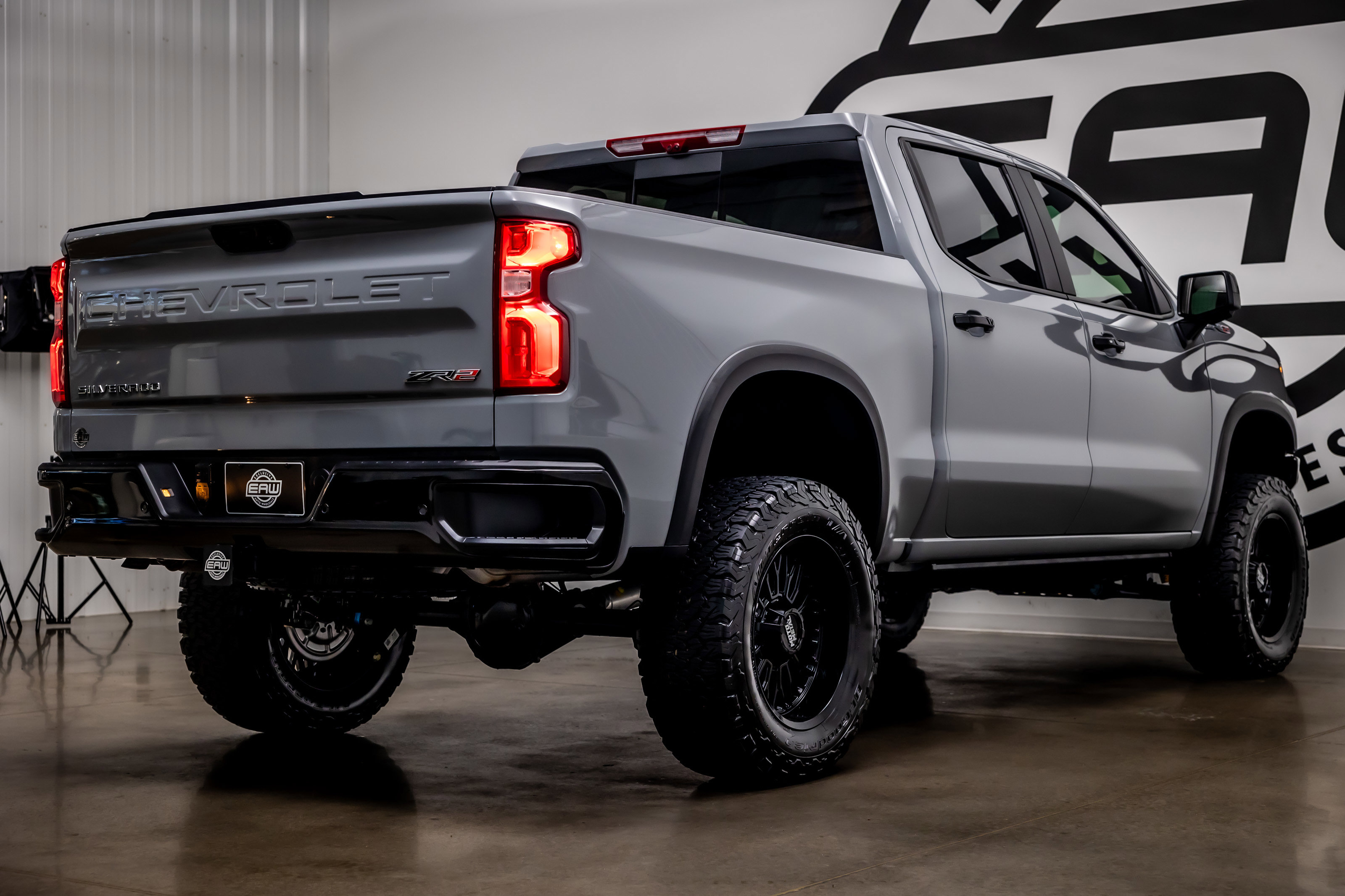 Used 2025 Chevrolet Silverado 1500 ZR2 w/ Technology Package image 36