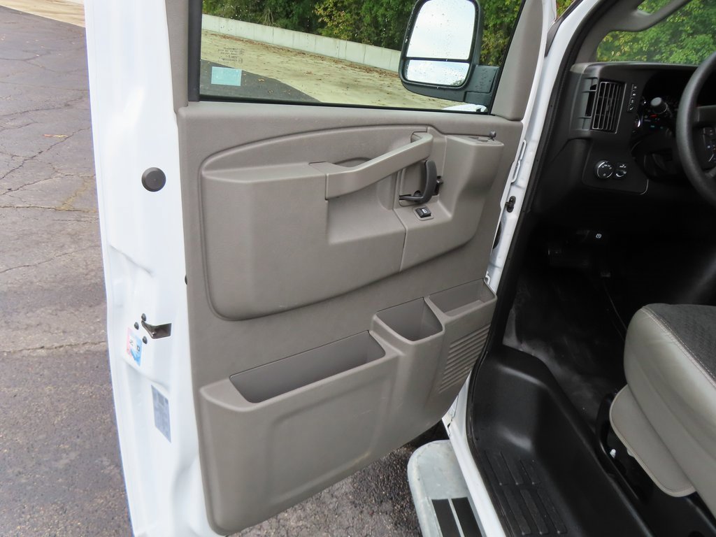 Used 2024 Chevrolet Express 2500 w/ Driver Convenience Package image 26