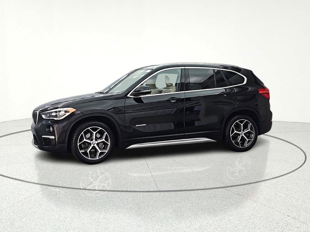 Used 2017 BMW X1 xDrive28i w/ Premium Package image 4