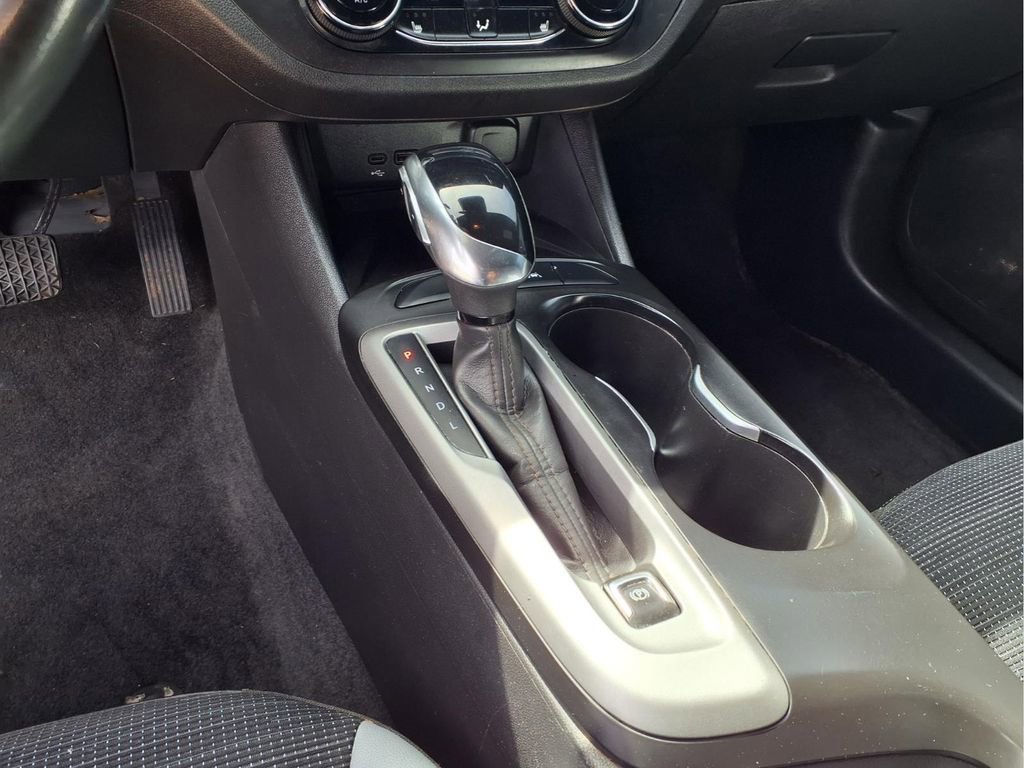 Used 2024 Buick Envista Preferred w/ Convenience I Package image 9