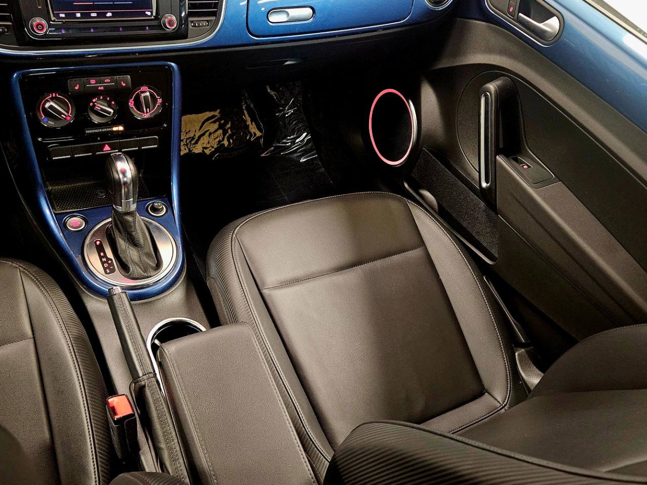 Used 2017 Volkswagen Beetle 1.8T SE FWD image 25