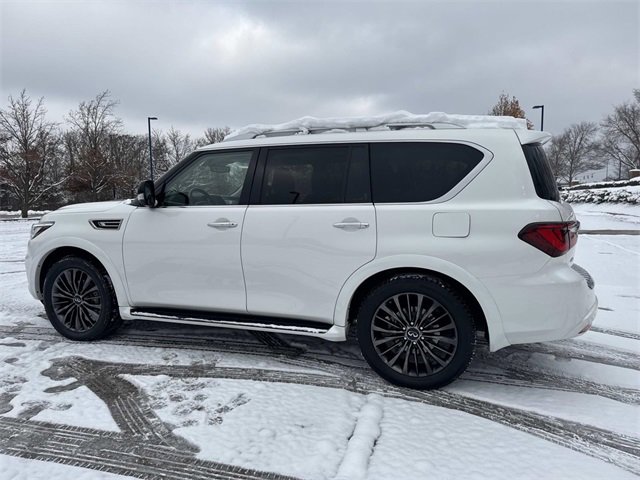 Used 2021 INFINITI QX80 Premium Select w/ All-Season Package image 3
