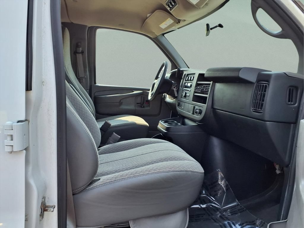 Used 2015 Chevrolet Express 3500 LT w/ LT Preferred Equipment Group RWD image 19
