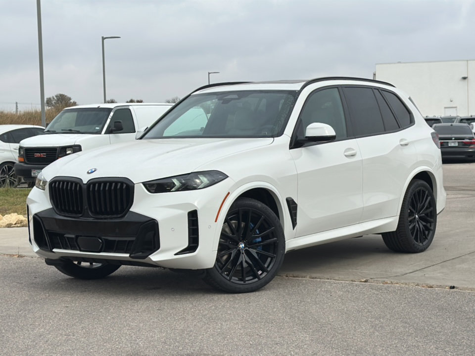 New 2026 BMW X5 sDrive40i w/ M Sport Package RWD image 1