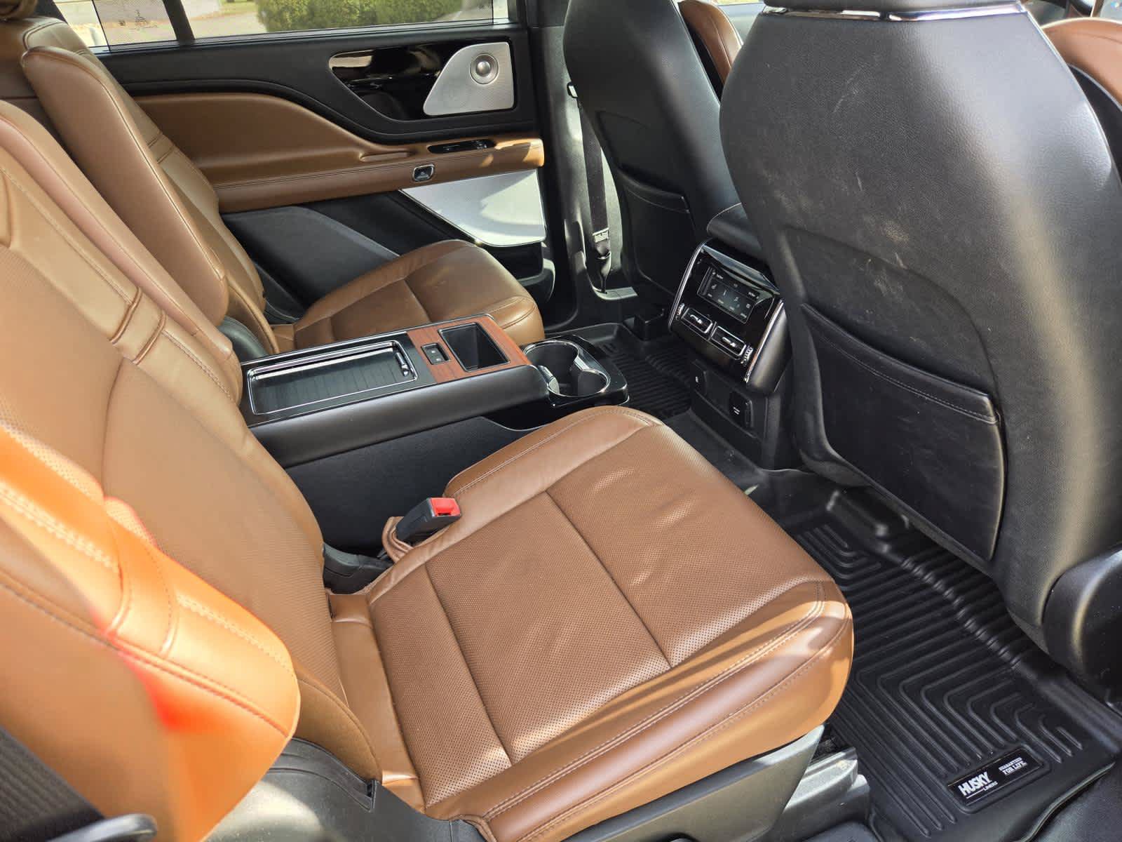 Used 2020 Lincoln Aviator Reserve w/ Equipment Group 202A AWD/4WD image 11