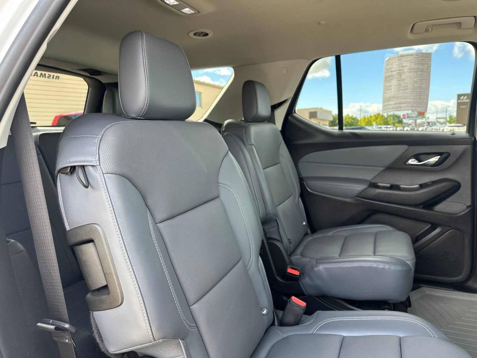 Used 2018 Chevrolet Traverse Premier AWD/4WD image 34