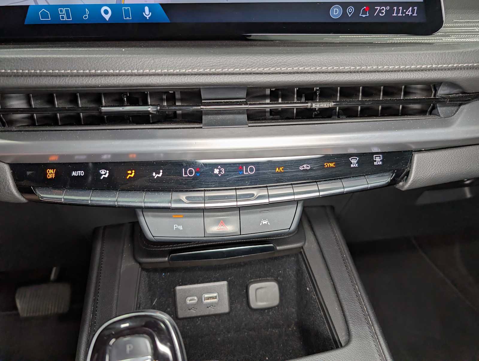 Certified 2025 Cadillac XT4 Premium Luxury AWD/4WD image 31