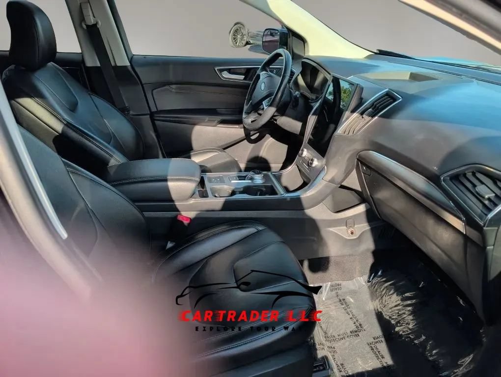 Used 2022 Ford Edge Titanium AWD/4WD image 17