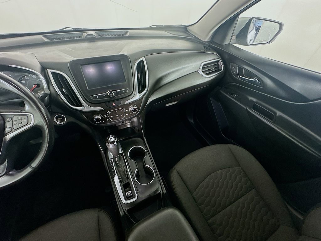Used 2018 Chevrolet Equinox LT FWD image 11