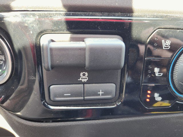 Used 2024 Chevrolet Silverado 2500 ZR2 w/ Technology Package image 54