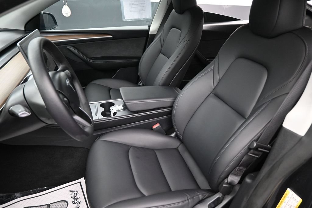Used 2024 Tesla Model Y Long Range AWD/4WD image 20