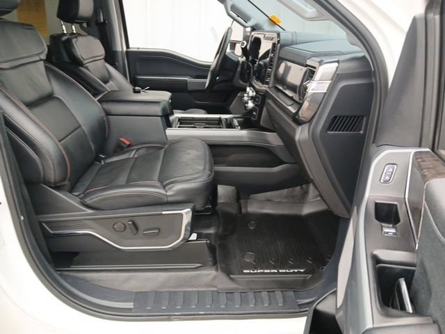 Used 2024 Ford F250 Lariat w/ Lariat Ultimate Package AWD/4WD image 39