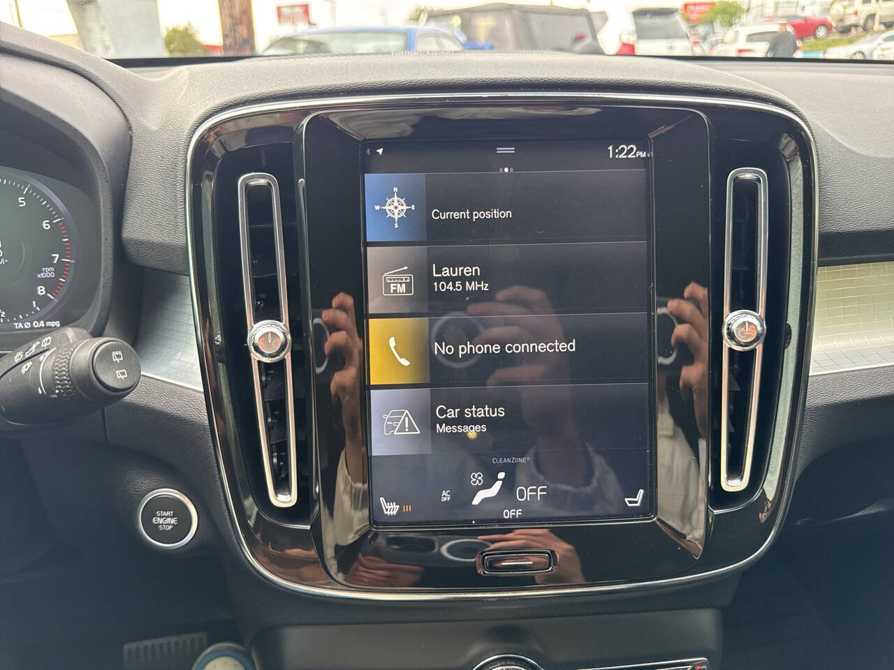 Used 2020 Volvo XC40 T5 Momentum w/ Protection Package Premier image 32
