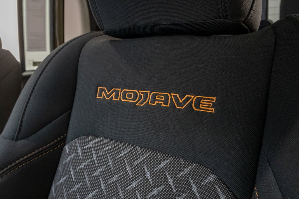 New 2026 Jeep Gladiator Mojave image 9