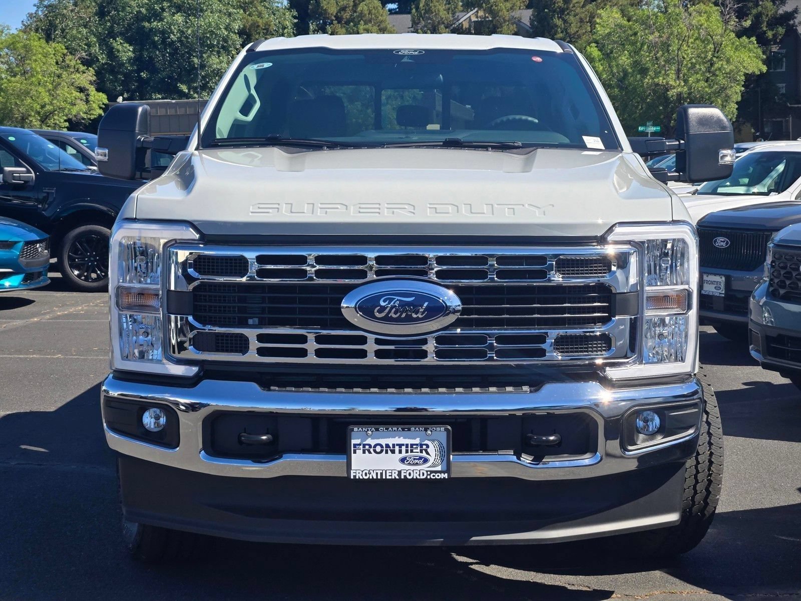 New 2026 Ford F250 XLT w/ FX4 Off-Road Package AWD/4WD image 4