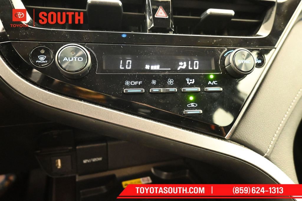 Used 2024 Toyota Camry XSE FWD image 17