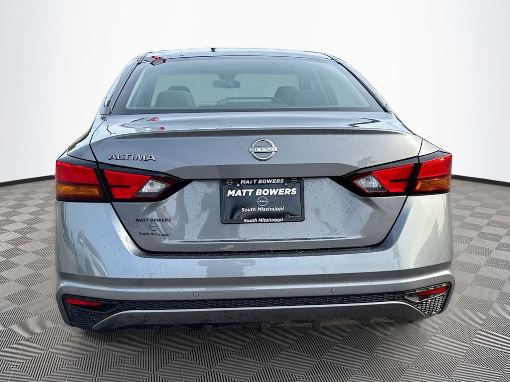 Used 2024 Nissan Altima 2.5 S FWD image 6