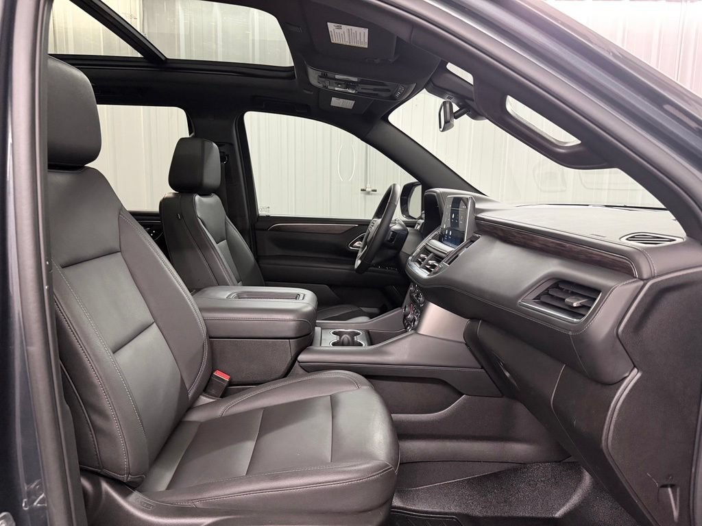 Used 2022 Chevrolet Tahoe Z71 w/ Luxury Package AWD/4WD image 51